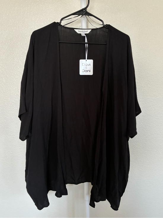 DAVI & DANI Tops - Davi & Dani Botanic Batwing Kimono Small